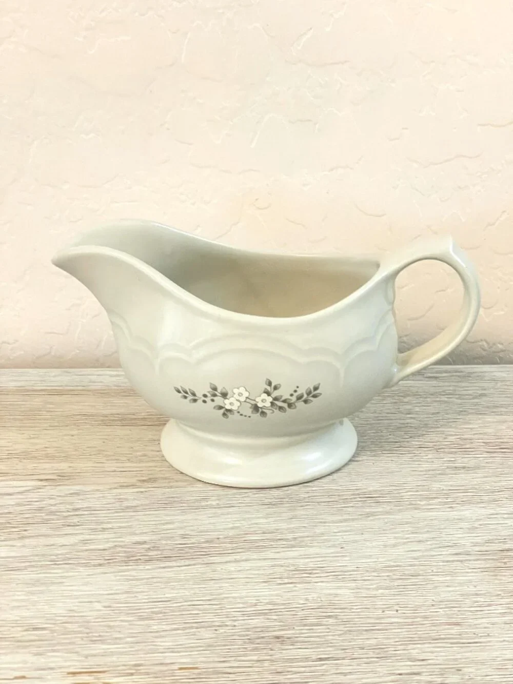 Pfaltzgraff Heirloom Gray Boat Dish Gray White Flowers